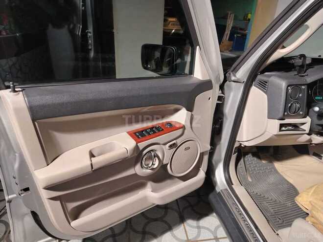 Jeep Commander-13