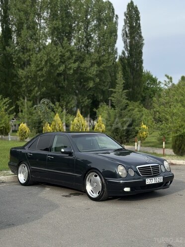 Mercedes E 220-3