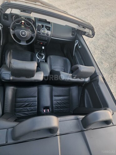 Renault Megane-6