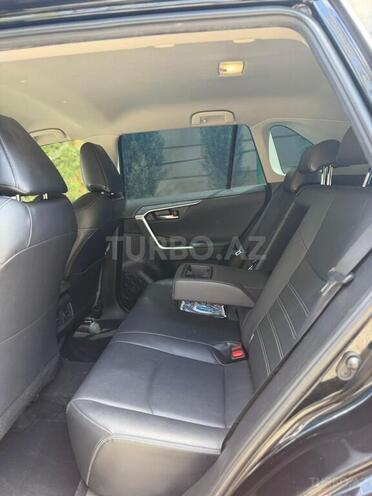 Toyota RAV4-5