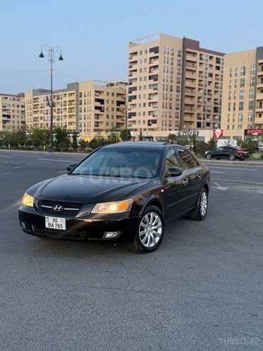 Hyundai Sonata-1