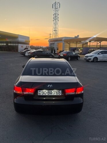 Hyundai Sonata-2