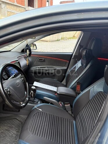 Kia Rio-10