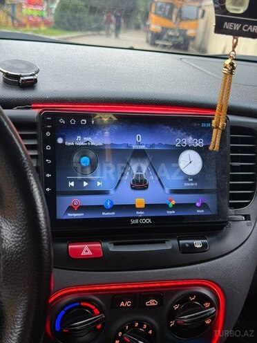 Kia Rio-17