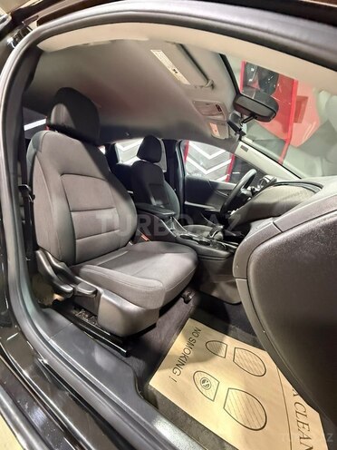 Chevrolet Malibu-13