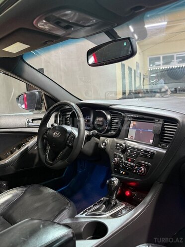 Kia Optima-17