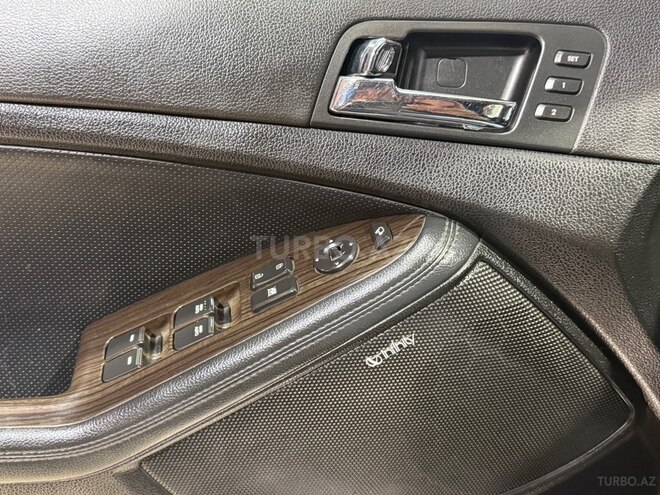 Kia Optima-25