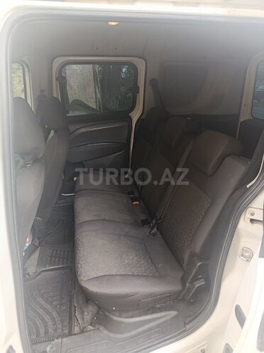Fiat Doblo-4