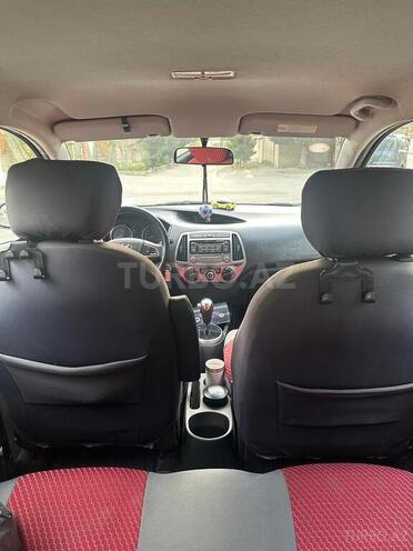 Hyundai i20-6