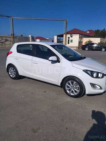 Hyundai i20-8