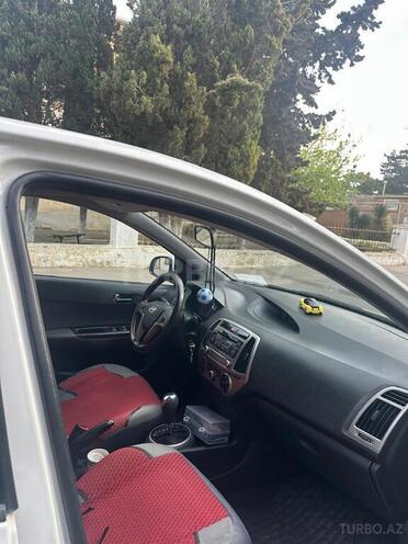 Hyundai i20-10