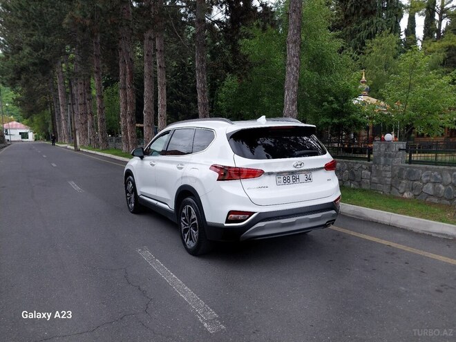 Hyundai Santa Fe-3