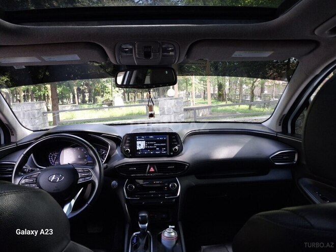 Hyundai Santa Fe-10
