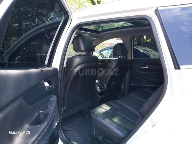 Hyundai Santa Fe-11