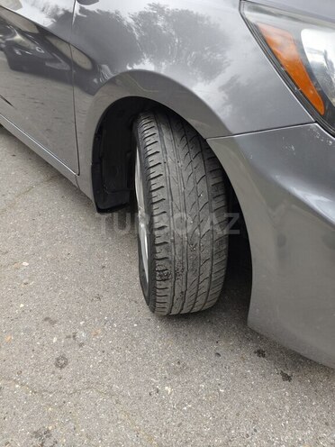 Hyundai Accent-6