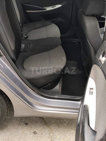Hyundai Accent-8