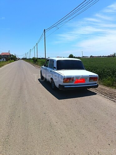 LADA (VAZ) 2107-2