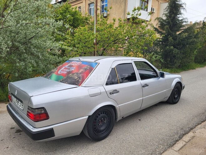Mercedes E 220-7