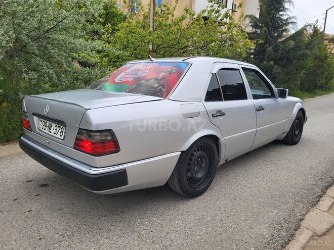 Mercedes E 220-9
