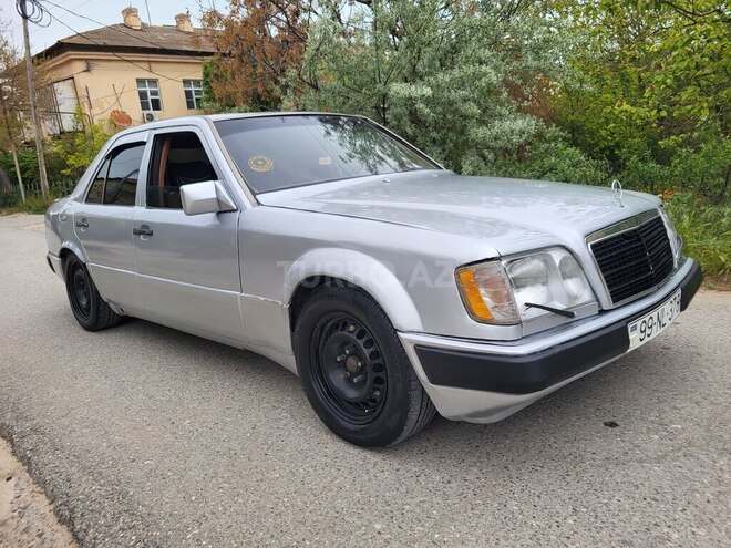 Mercedes E 220-15