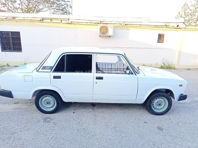 LADA (VAZ) 2107-11