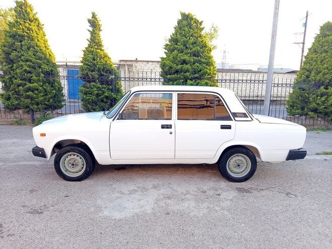 LADA (VAZ) 2107-13