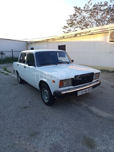 LADA (VAZ) 2107-15