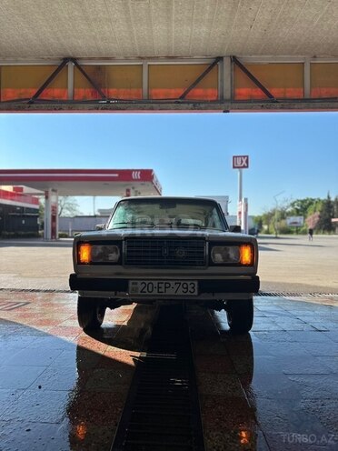 LADA (VAZ) 2107-2