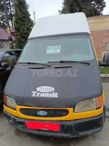 Ford Transit-1
