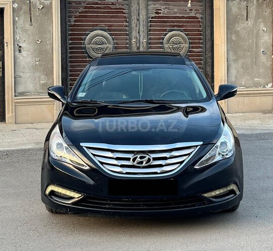 Hyundai Sonata-1