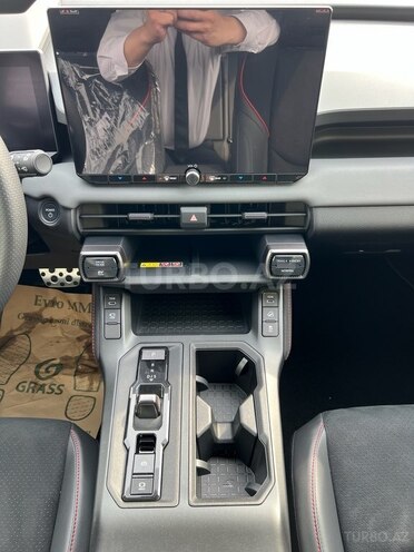Toyota RAV4-11