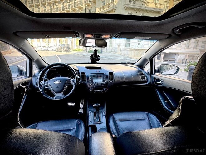 Kia Cerato-11