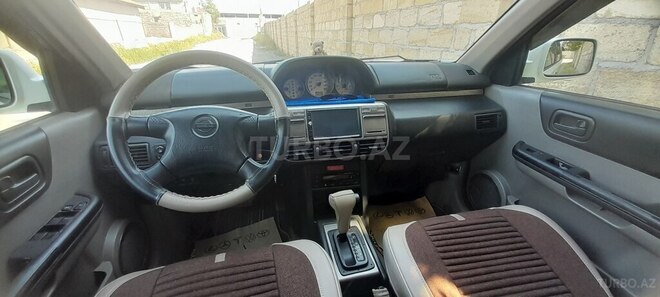 Nissan X-Trail-11