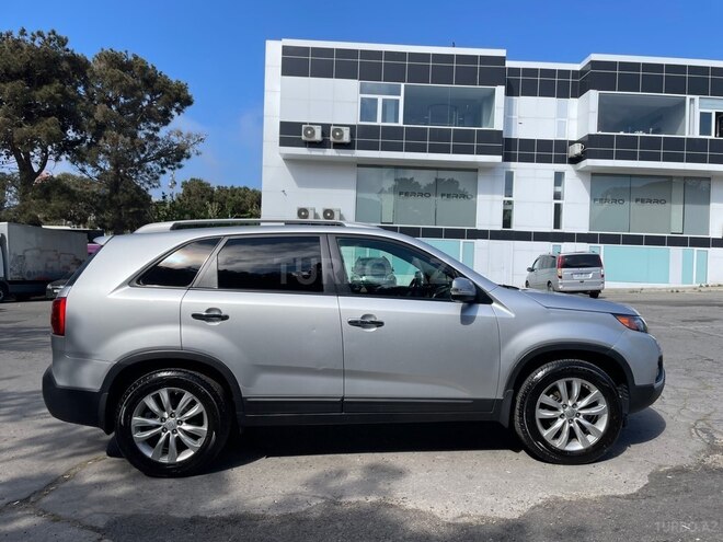 Kia Sorento-5