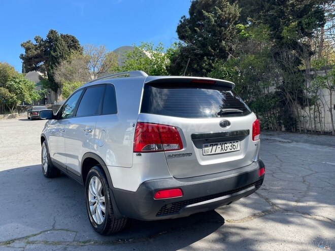 Kia Sorento-8