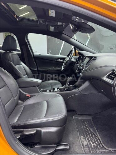 Chevrolet Cruze-11