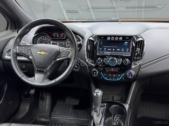Chevrolet Cruze-10