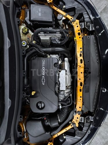 Chevrolet Cruze-16