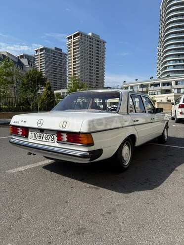 Mercedes W123-3