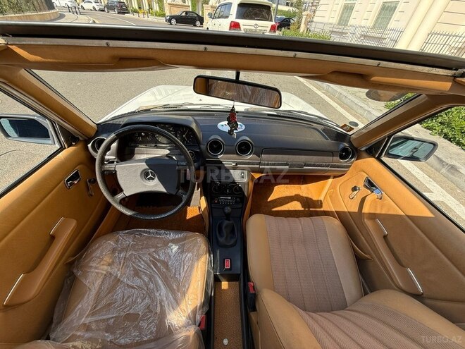 Mercedes W123-7