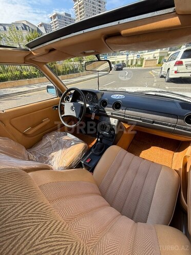 Mercedes W123-8