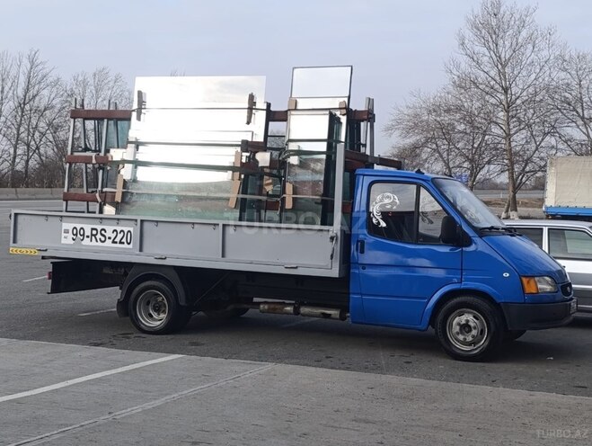 Ford Transit-3