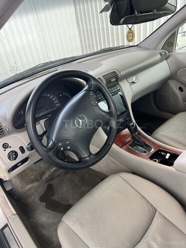 Mercedes C 220-11