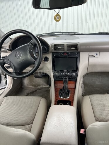 Mercedes C 220-8