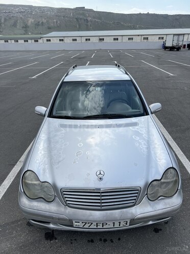 Mercedes C 220-1