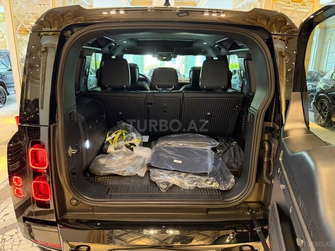 Land Rover Defender-16