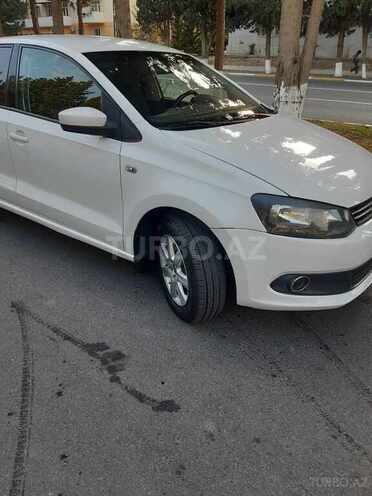 Volkswagen Polo-2