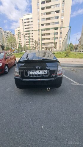 Toyota Prius-2