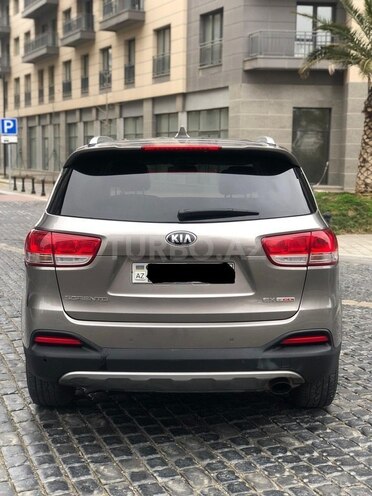 Kia Sorento-3