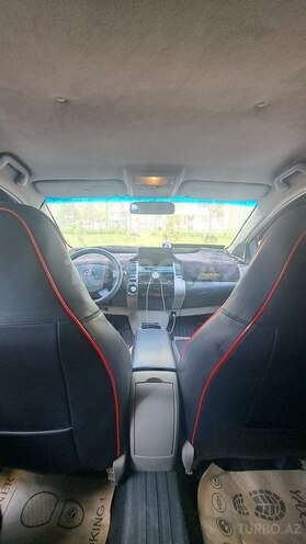 Toyota Prius-7